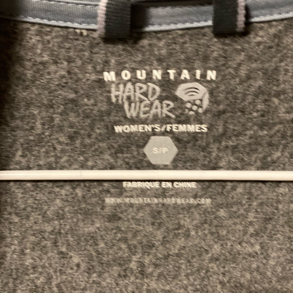 Mountain Hardware button up - Picture 2 of 3